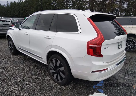 2024 Volvo Xc90 Recharge Plug-In Hybrid T8 Plus 6-Seater z USA, uszkodzony, nr VIN YV4H60LE7R1215100